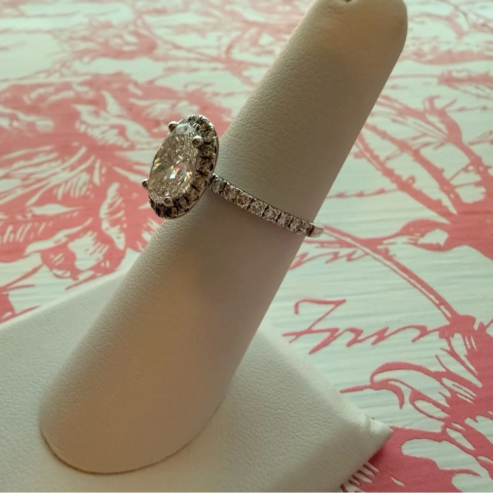 1.55ct Oval Lab Grown Diamond Halo Ring E VVS2 IGI Size 5 Engagement